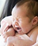 Bắt mạch trẻ sơ sinh đau bụng